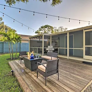 Holiday home Charming Vacation Close To Downtown!, Sarasota