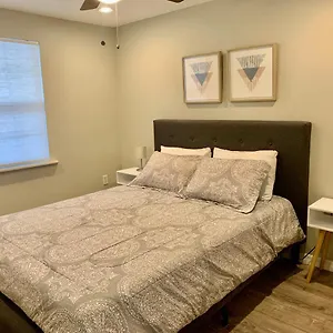 Holiday home House Near Downtown, Golfing And Siesta Key Beaches, Sarasota