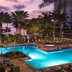 The Ritz-carlton, Отель